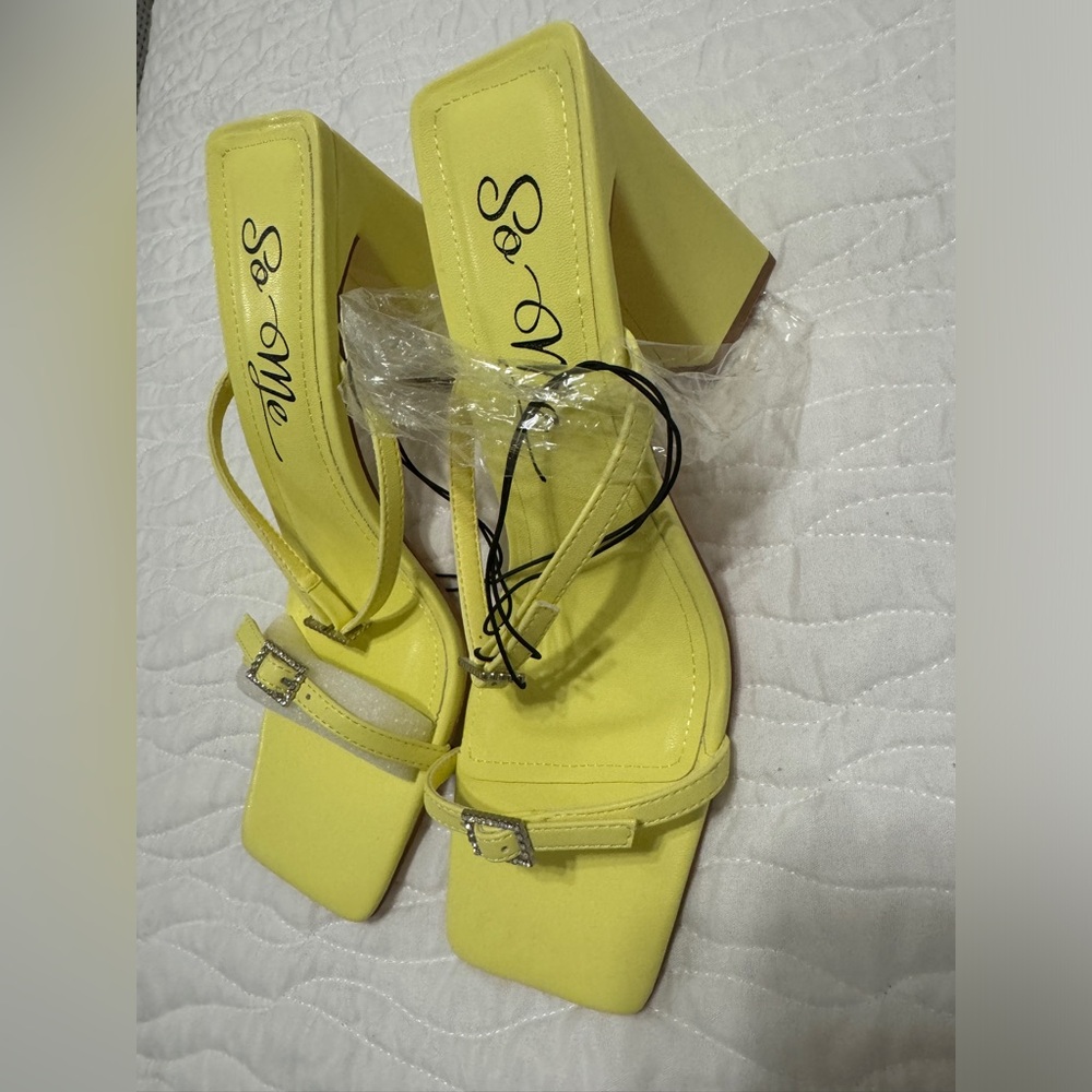 Women Shoes Yellow - Picture 2 of 3